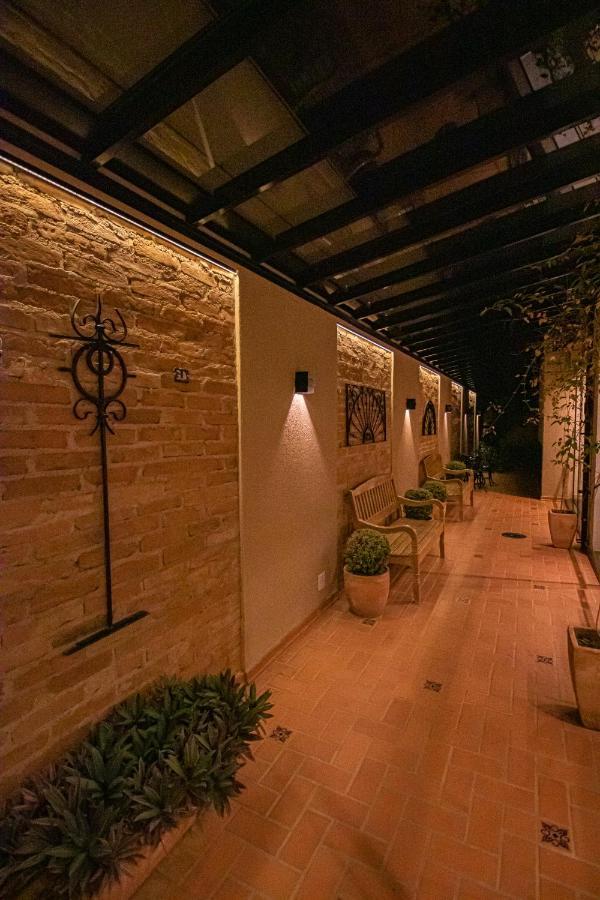 Prado Hotel Amparo  Buitenkant foto