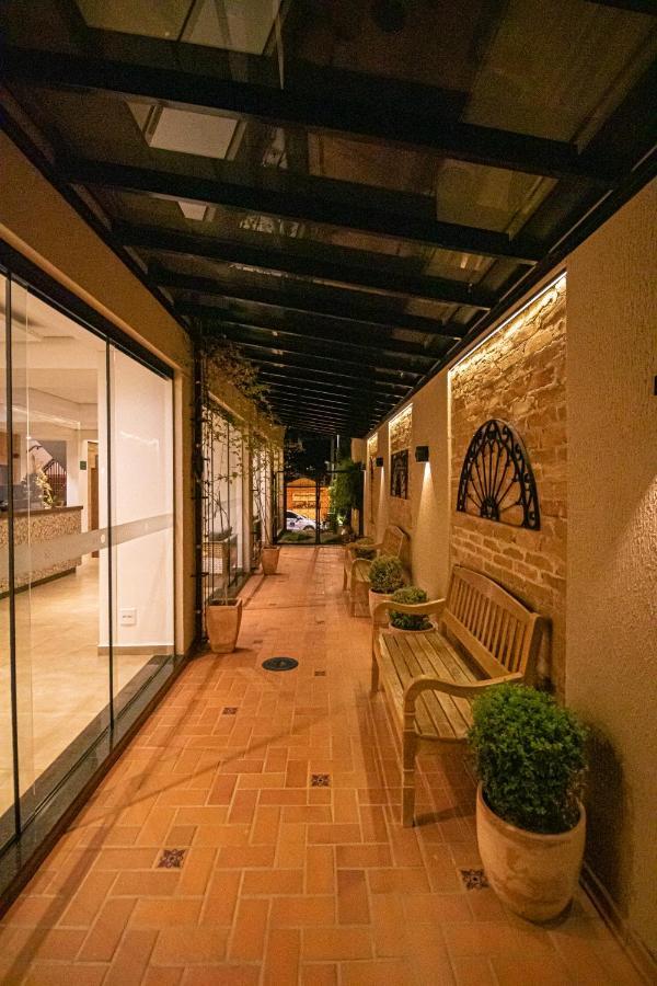 Prado Hotel Amparo  Buitenkant foto