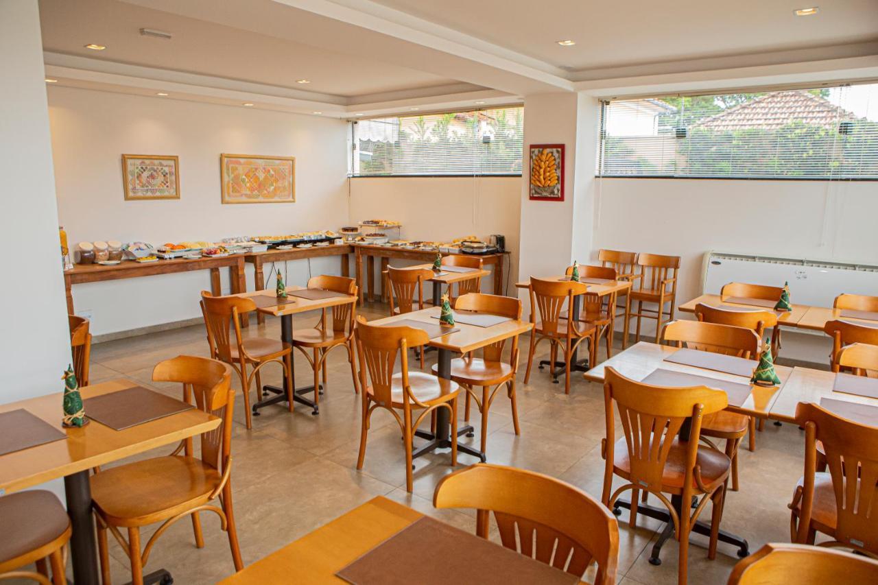 Prado Hotel Amparo  Buitenkant foto